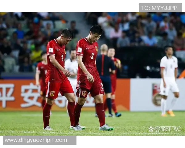 足球明星背后的艰辛历程与奋斗故事揭秘