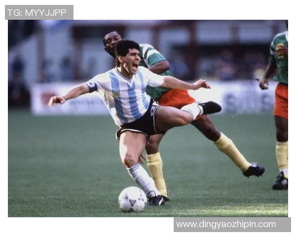 足球明星比耶的精彩瞬间与魅力照片集锦，尽显球场风采与个人魅力