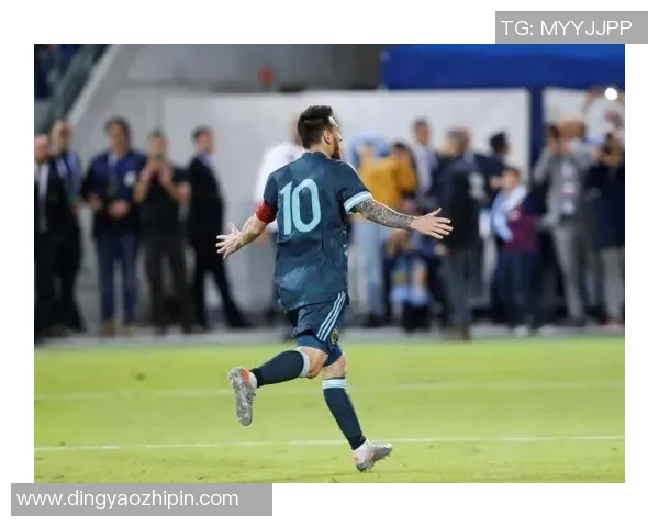 足球明星阿福特头的传奇人生与赛场辉煌成就全解析